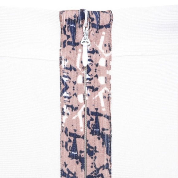 Acacia - Picture 8 of 9